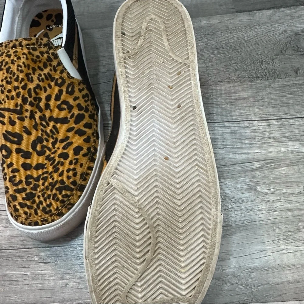 Nike Leopard Print Flats